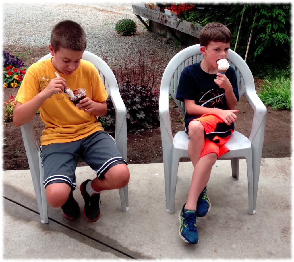 On Sunday, we stopped by Cows and Cones in Ledyard for Ice Cream.  Here is Will and his cousin, Brady, eating their ice cream.