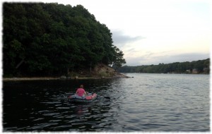 Susanna taking the dinghy ashore in the late evening.